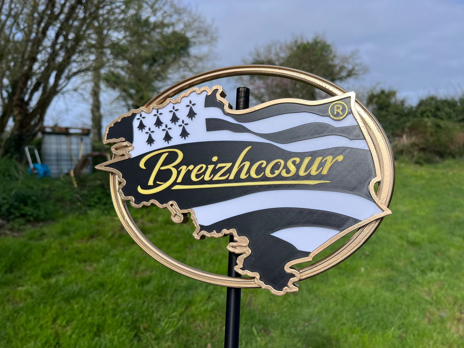 Logo enseigne goodies — impression 3D sur mesure Bretagne — Ivory3D
